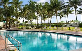 Holiday Inn Oceanfront Miami
